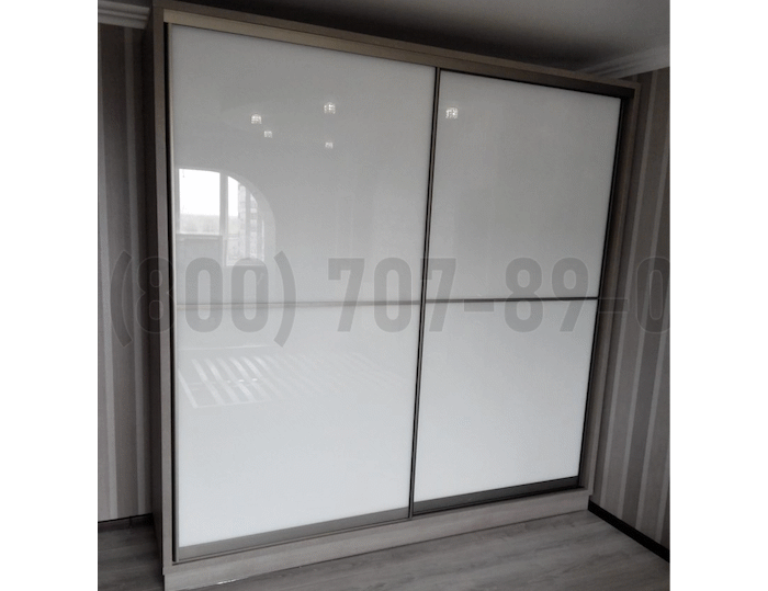 Белый глянцевый шкаф в Монино